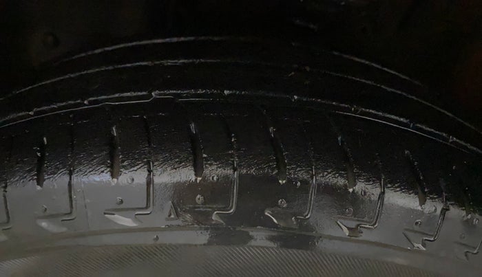 2018 Maruti IGNIS DELTA 1.2, Petrol, Manual, 33,573 km, Left Front Tyre Tread