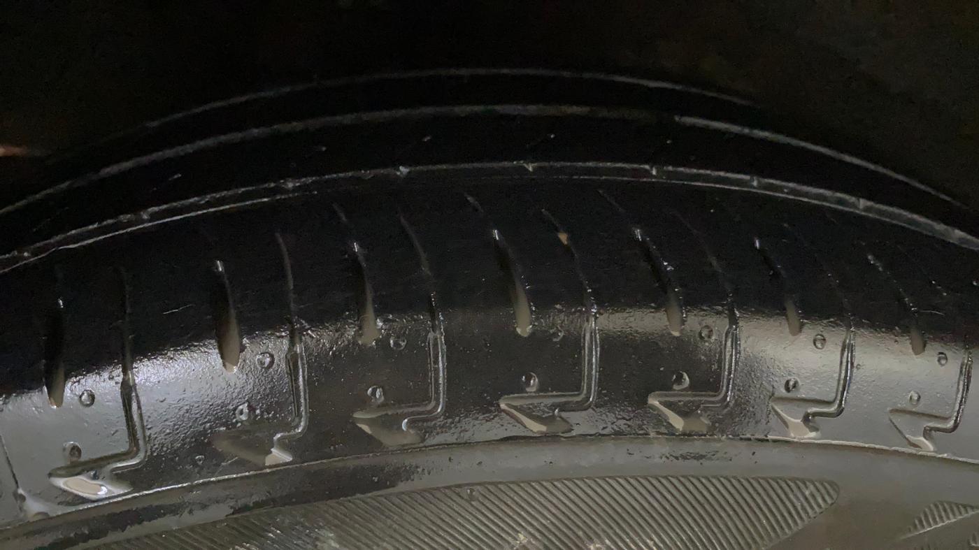 2018 Maruti IGNIS DELTA 1.2, Petrol, Manual, 33,582 km, Right Rear Tyre Tread