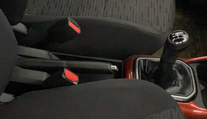 2018 Maruti IGNIS DELTA 1.2, Petrol, Manual, 33,573 km, Gear Lever