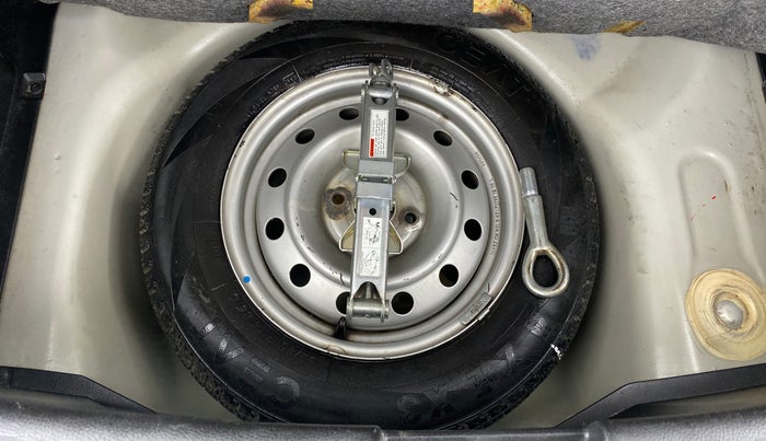 2012 Maruti Swift LXI D, Petrol, Manual, 85,032 km, Spare Tyre