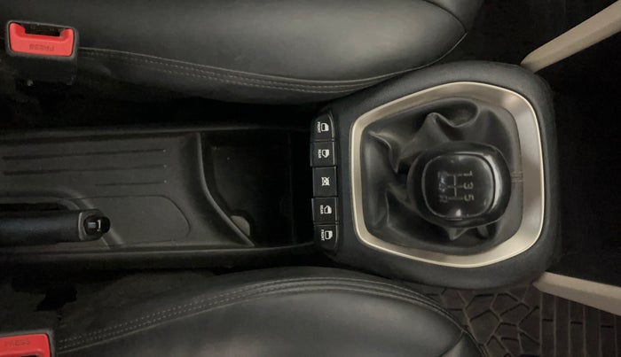 2022 Hyundai NEW SANTRO SPORTZ EXECUTIVE MT CNG, CNG, Manual, 45,702 km, Gear Lever