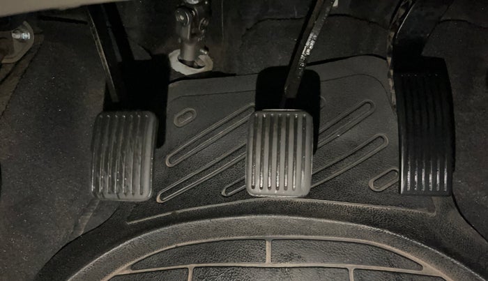 2022 Hyundai NEW SANTRO SPORTZ EXECUTIVE MT CNG, CNG, Manual, 45,702 km, Pedals