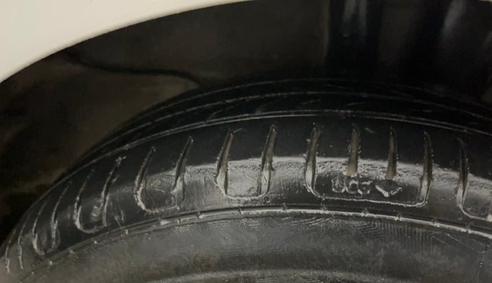 2022 Hyundai NEW SANTRO SPORTZ EXECUTIVE MT CNG, CNG, Manual, 45,702 km, Left Rear Tyre Tread