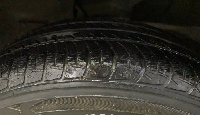 2020 Maruti New Wagon-R ZXI 1.2, Petrol, Manual, 25,955 km, Left Front Tyre Tread