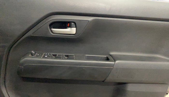 2020 Maruti New Wagon-R ZXI 1.2, Petrol, Manual, 25,955 km, Driver Side Door Panels Control