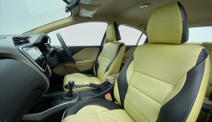 2017 Honda City V MT DIESEL, Diesel, Manual, 50,578 km, Right Side Front Door Cabin