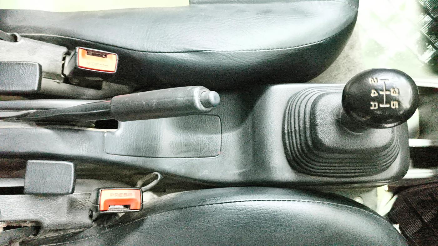 2022 Maruti Eeco 7 STR STD(O), Petrol, Manual, 47,917 km, Gear Lever