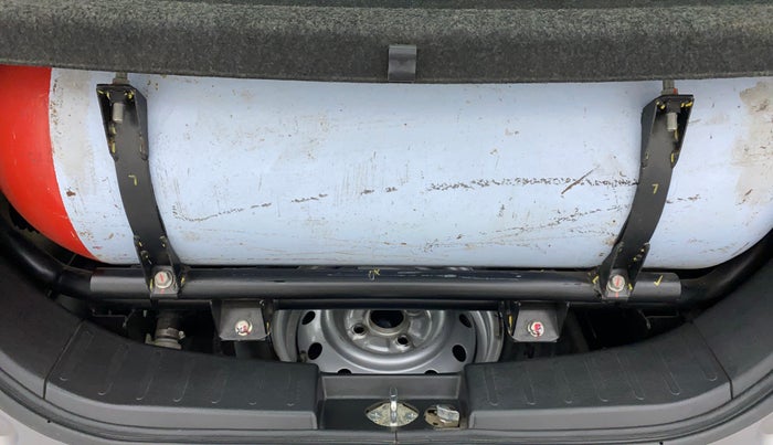 2015 Maruti Wagon R 1.0 LXI CNG, CNG, Manual, 56,656 km, Boot Inside