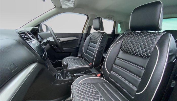 2018 Maruti Vitara Brezza ZDI, Diesel, Manual, 27,182 km, Right Side Front Door Cabin View