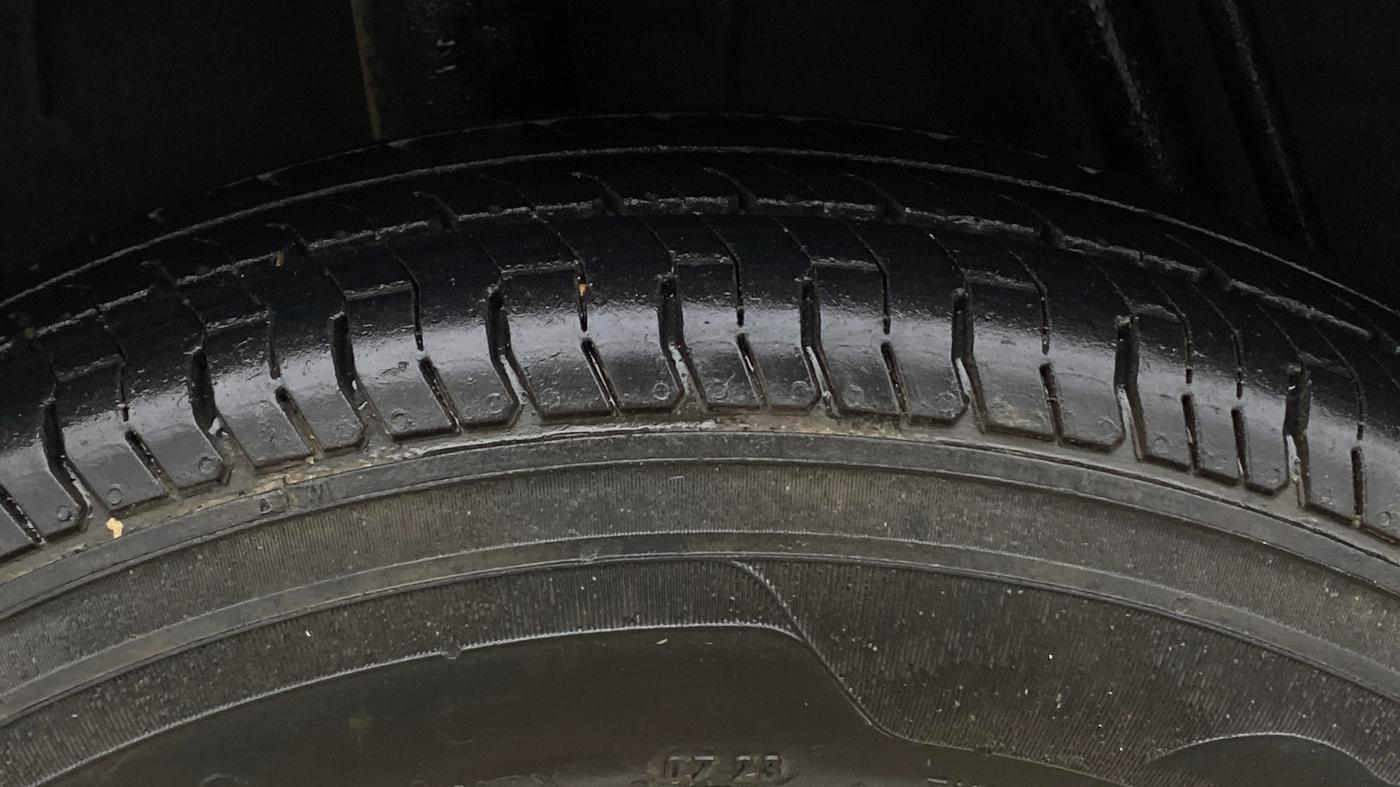 2016 Renault Kwid RXT 0.8, Petrol, Manual, 93,092 km, Right Rear Tyre Tread