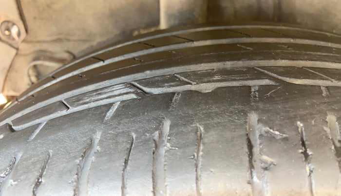 2020 KIA SONET GTX PLUS 1.0 DCT, Petrol, Automatic, 1,35,170 km, Right Rear Tyre Tread