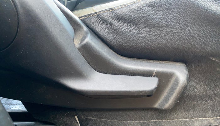 2018 Maruti IGNIS SIGMA 1.2, Petrol, Manual, 57,597 km, Driver Side Adjustment Panel