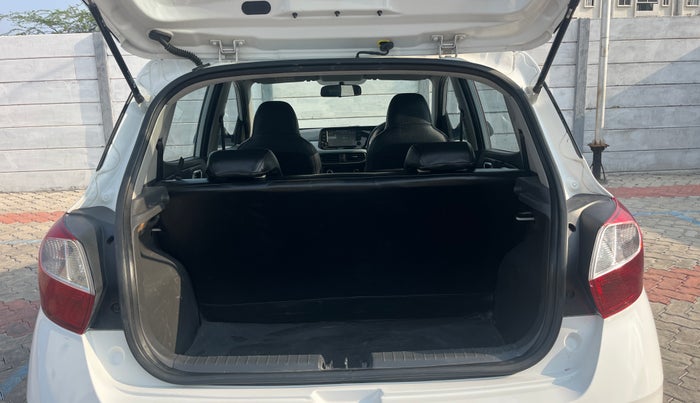 2021 Hyundai GRAND I10 NIOS ASTA 1.2 KAPPA VTVT, Petrol, Manual, 1,37,594 km, Boot Inside