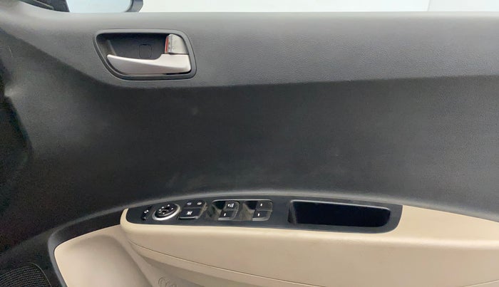 2015 Hyundai Grand i10 ASTA AT 1.2 KAPPA VTVT, Petrol, Automatic, 27,277 km, Driver Side Door Panels Control