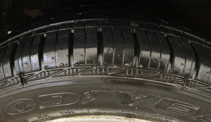 2015 Hyundai Grand i10 ASTA AT 1.2 KAPPA VTVT, Petrol, Automatic, 27,277 km, Right Rear Tyre Tread