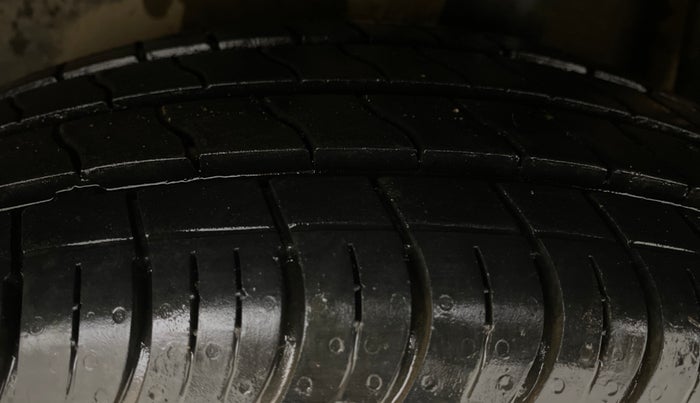 2015 Maruti Celerio VXI AMT, Petrol, Automatic, 82,209 km, Left Rear Tyre Tread