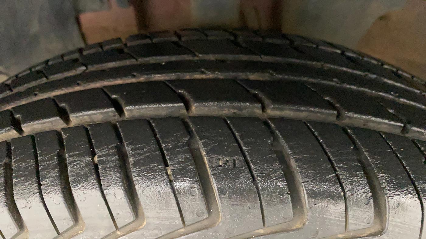 2019 Renault Kwid RXT 1.0 (O), Petrol, Manual, 18,351 km, Left Front Tyre Tread