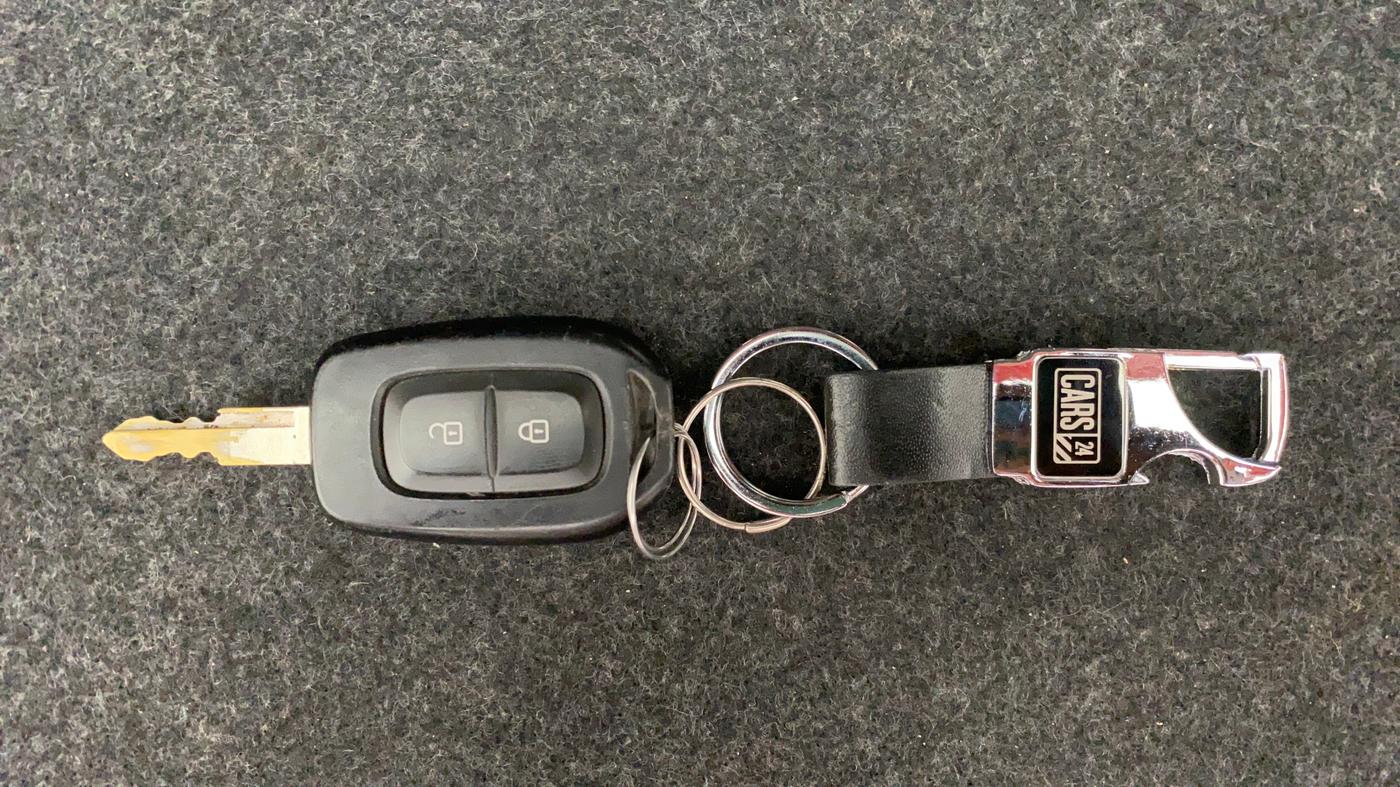 2019 Renault Kwid RXT 1.0 (O), Petrol, Manual, 18,351 km, Key Close Up
