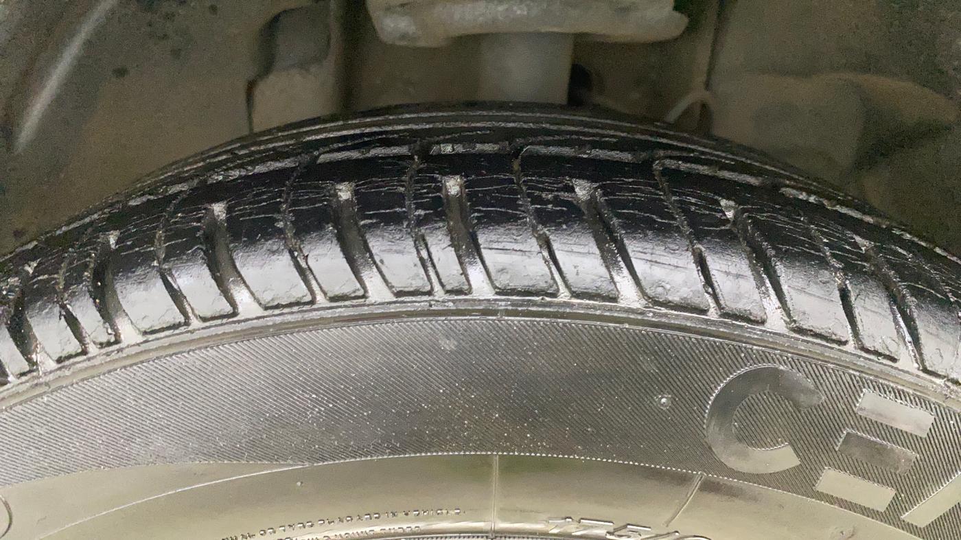 2018 Tata TIGOR XZ (O) DIESEL, Diesel, Manual, 70,038 km, Right Front Tyre Tread