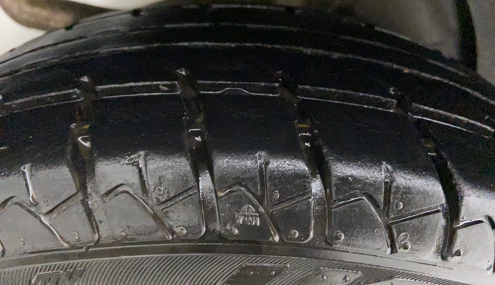 2014 Hyundai Santro Xing GLS, Petrol, Manual, 38,018 km, Right Rear Tyre Tread