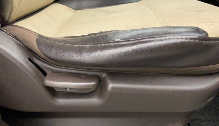 2014 Hyundai Santro Xing GLS, Petrol, Manual, 38,018 km, Driver Side Adjustment Panel