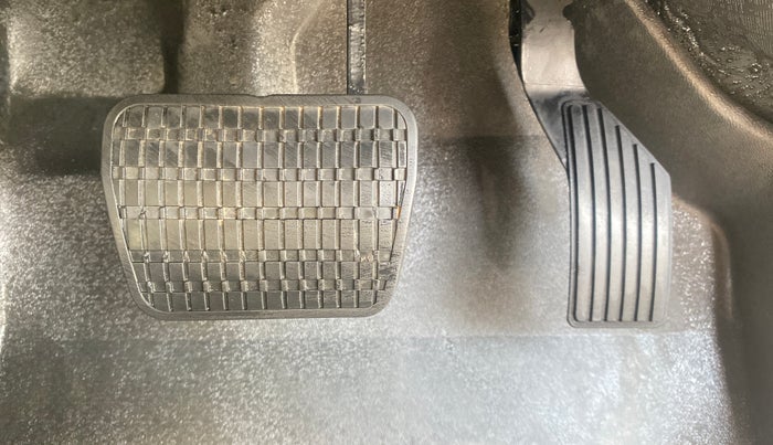 2021 Tata NEXON XMA SUNROOF PETROL, Petrol, Automatic, 50,214 km, Pedals