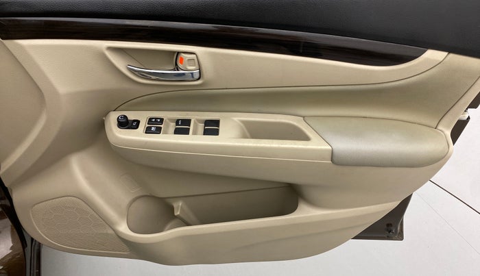 2018 Maruti Ciaz ZETA 1.4  MT PETROL, Petrol, Manual, 64,795 km, Driver Side Door Panels Control