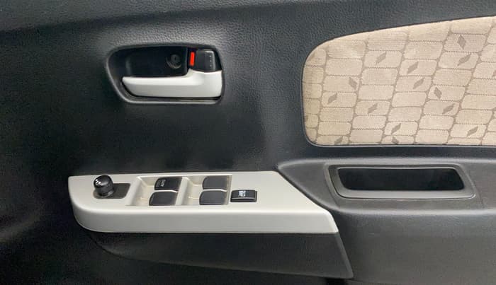 2014 Maruti Wagon R 1.0 VXI, Petrol, Manual, 33,841 km, Driver Side Door Panels Control