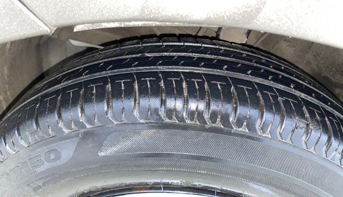 2018 Maruti Dzire VXI AMT, Petrol, Automatic, 44,042 km, Left Front Tyre Tread