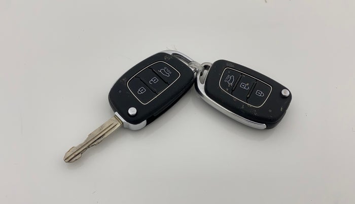 2023 Hyundai Creta EX 1.5 PETROL, Petrol, Manual, 19,426 km, Key Close Up