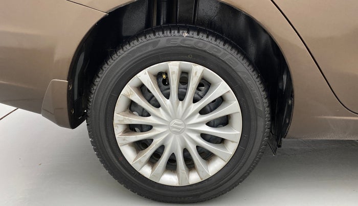 2016 Maruti Ciaz VXI, Petrol, Manual, 69,827 km, Right Rear Wheel