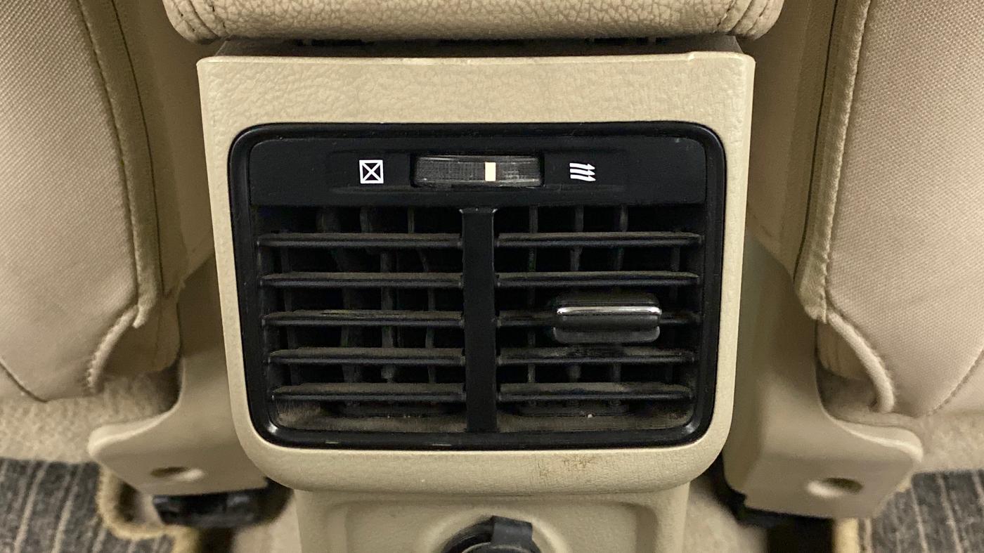 2016 Maruti Ciaz VXI, Petrol, Manual, 69,827 km, Rear AC Vents