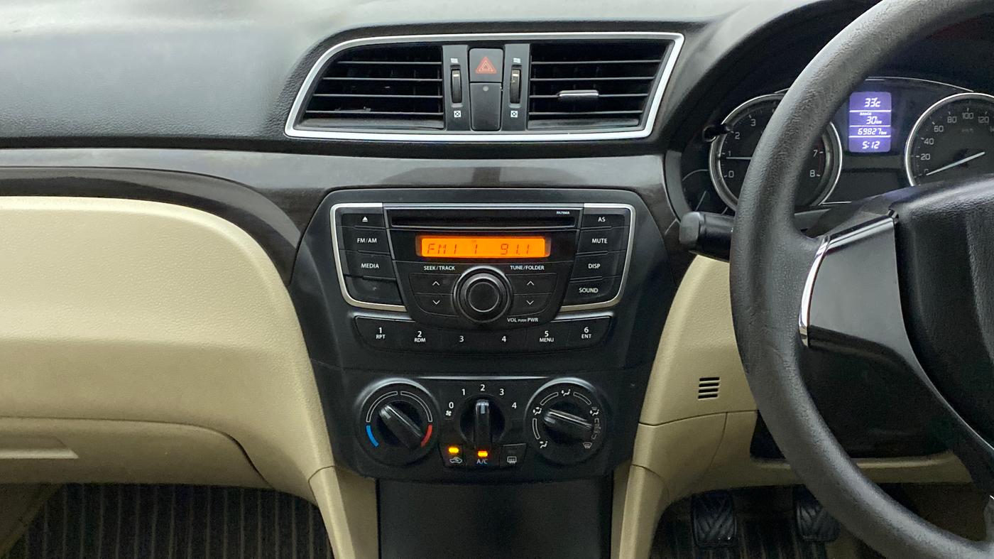 2016 Maruti Ciaz VXI, Petrol, Manual, 69,827 km, Air Conditioner