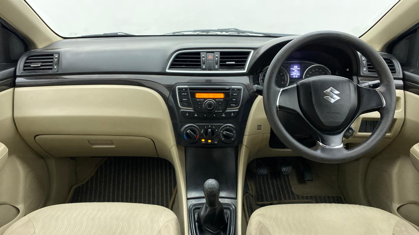 2016 Maruti Ciaz VXI, Petrol, Manual, 69,827 km, Dashboard