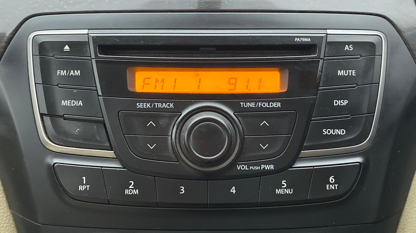 2016 Maruti Ciaz VXI, Petrol, Manual, 69,827 km, Infotainment System