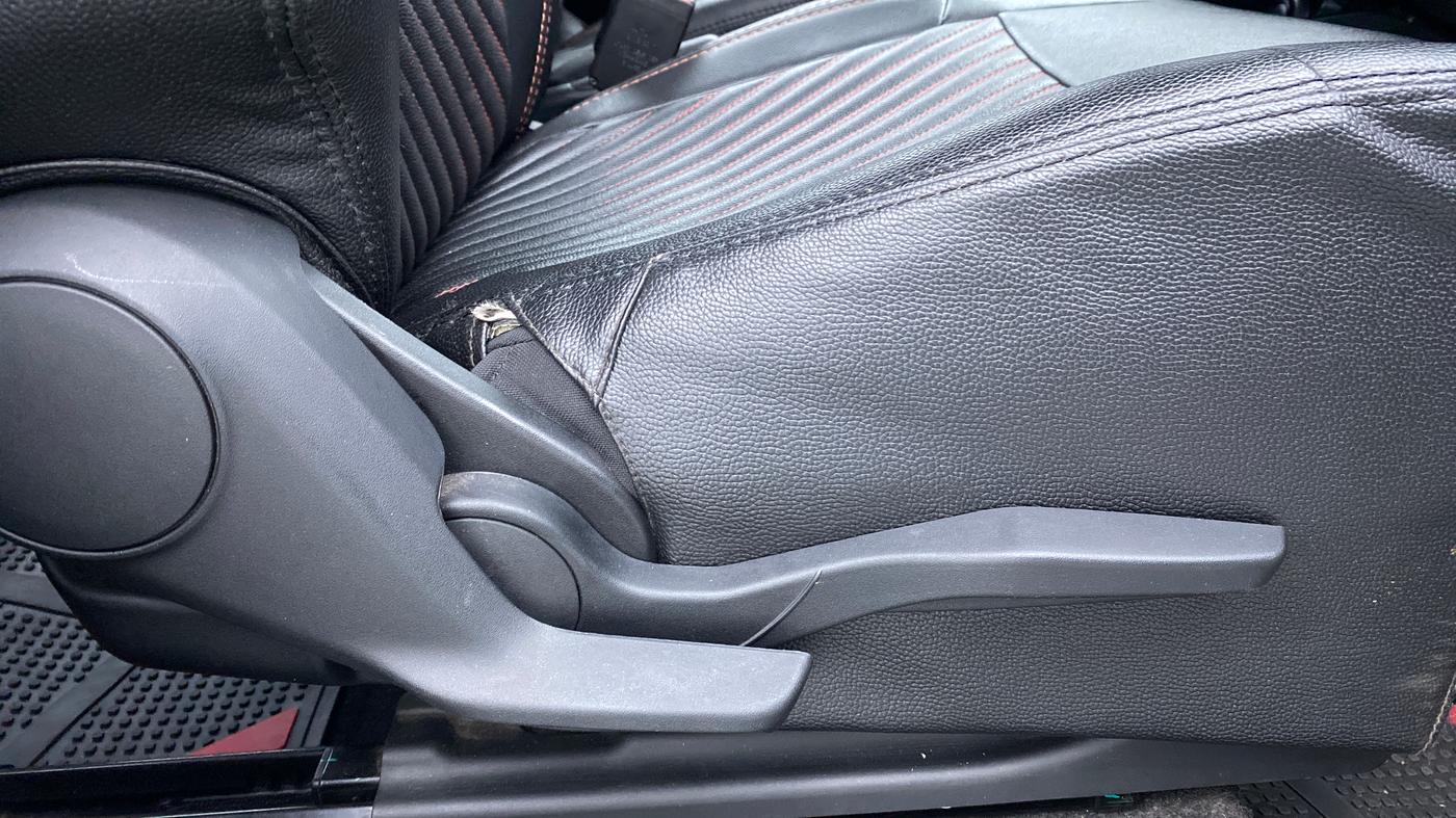 2018 Maruti Swift VXI ABS, Petrol, Manual, 28,686 km, Driver Side Adjustment Panel
