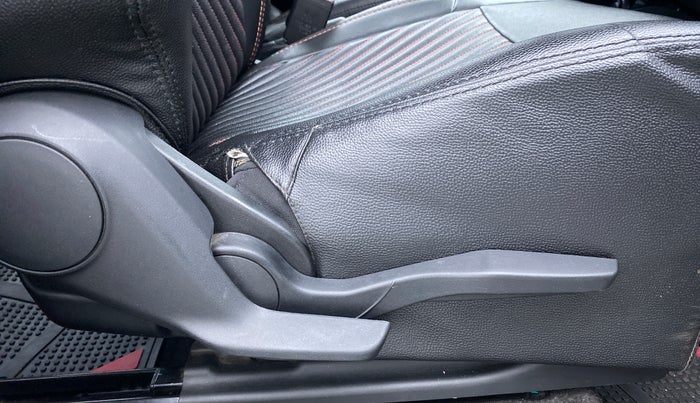 2018 Maruti Swift VXI ABS, Petrol, Manual, 28,686 km, Driver Side Adjustment Panel