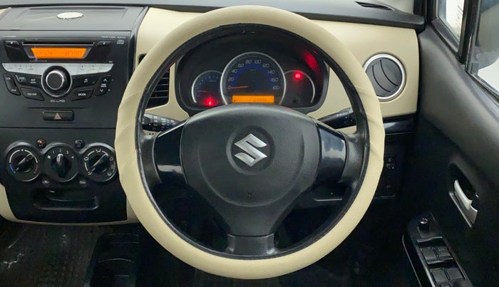 2017 Maruti Wagon R 1.0 VXI, Petrol, Manual, 84,184 km, Steering Wheel Close Up