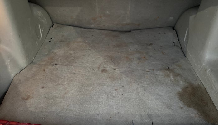 2013 Nissan Terrano XV 85 PS DIESEL, Diesel, Manual, 98,076 km, Boot Inside