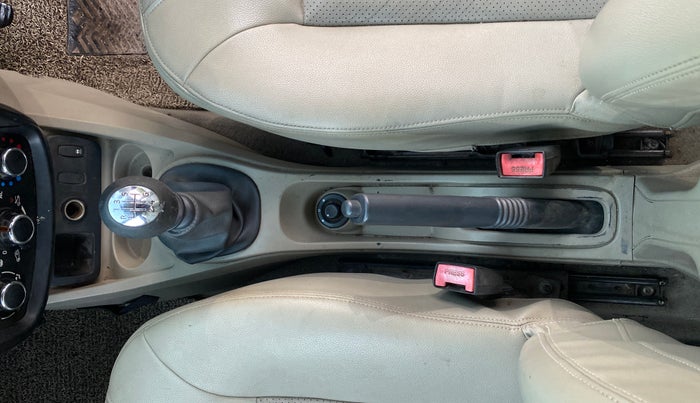 2013 Nissan Terrano XV 85 PS DIESEL, Diesel, Manual, 98,076 km, Gear Lever