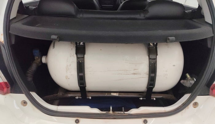 2022 Tata Tiago XT CNG, CNG, Manual, 38,996 km, Boot Inside