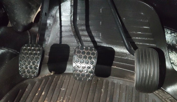 2022 Tata Tiago XT CNG, CNG, Manual, 38,996 km, Pedals