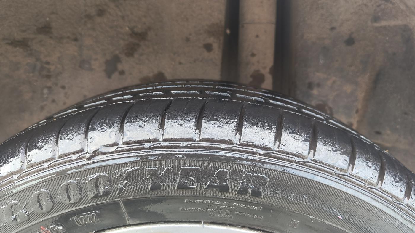 2017 Maruti Ciaz ZDI+ SHVS RS, Diesel, Manual, 93,401 km, Left Rear Tyre Tread