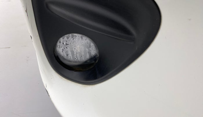 2022 Maruti Baleno ZETA PETROL 1.2, Petrol, Manual, 21,555 km, Right fog light - Not fixed properly