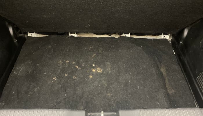 2023 Maruti Swift VXI, Petrol, Manual, 87,983 km, Boot Inside