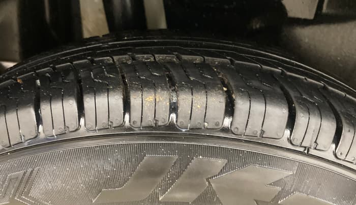 2023 Maruti Swift VXI, Petrol, Manual, 87,983 km, Right Rear Tyre Tread