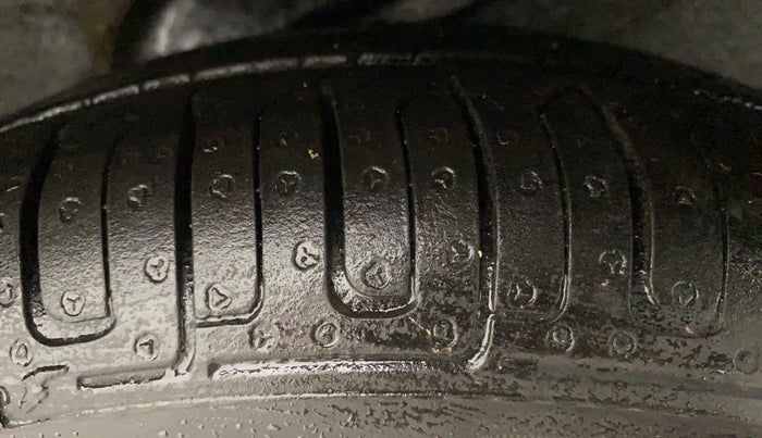 2011 Hyundai i10 SPORTZ 1.2, Petrol, Manual, 97,081 km, Left Rear Tyre Tread