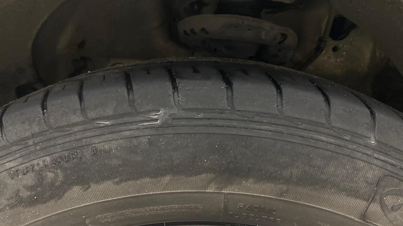 2020 KIA SELTOS HTX IVT 1.5 PETROL, Petrol, Automatic, 85,234 km, Left Front Tyre Tread