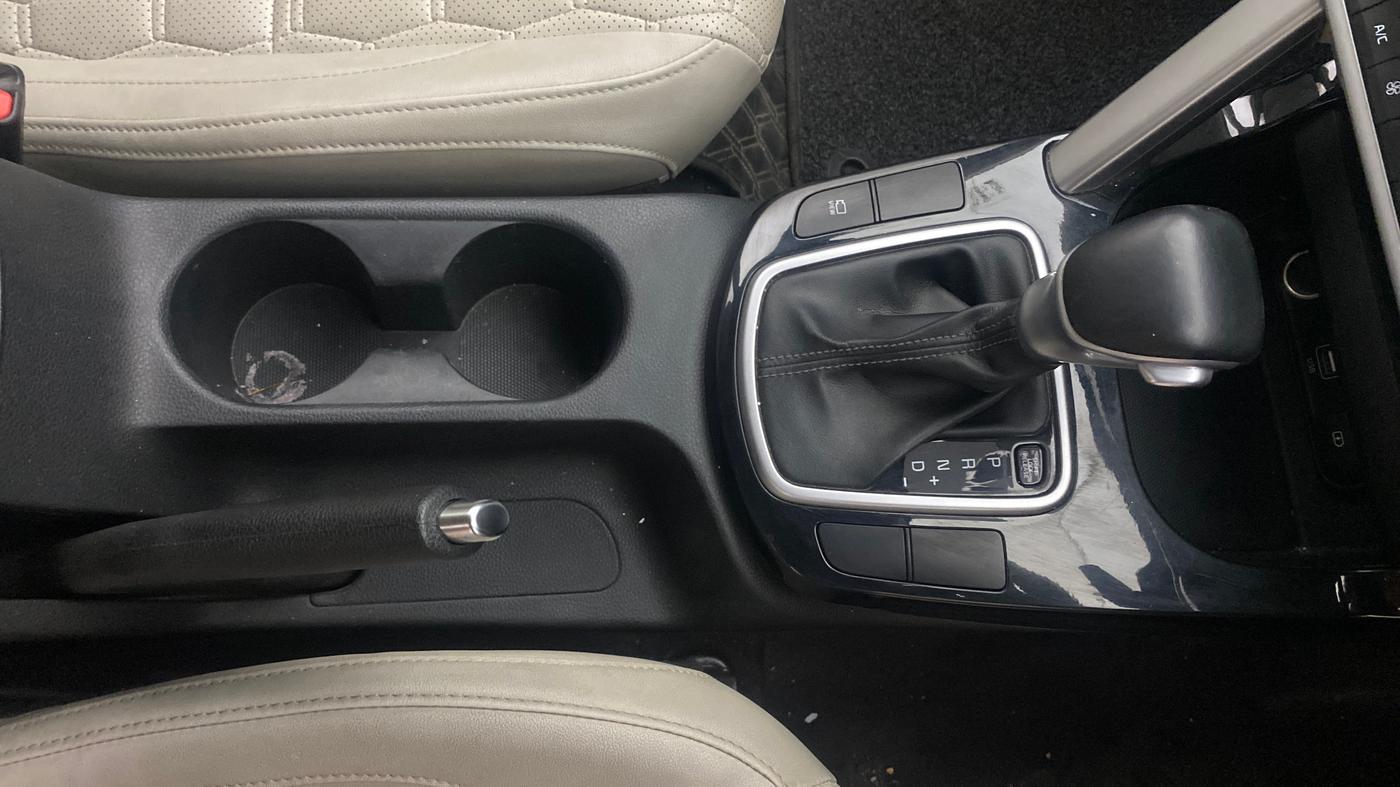 2020 KIA SELTOS HTX IVT 1.5 PETROL, Petrol, Automatic, 85,234 km, Gear Lever