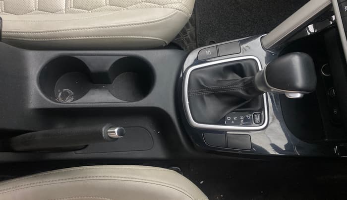 2020 KIA SELTOS HTX IVT 1.5 PETROL, Petrol, Automatic, 58,940 km, Gear Lever
